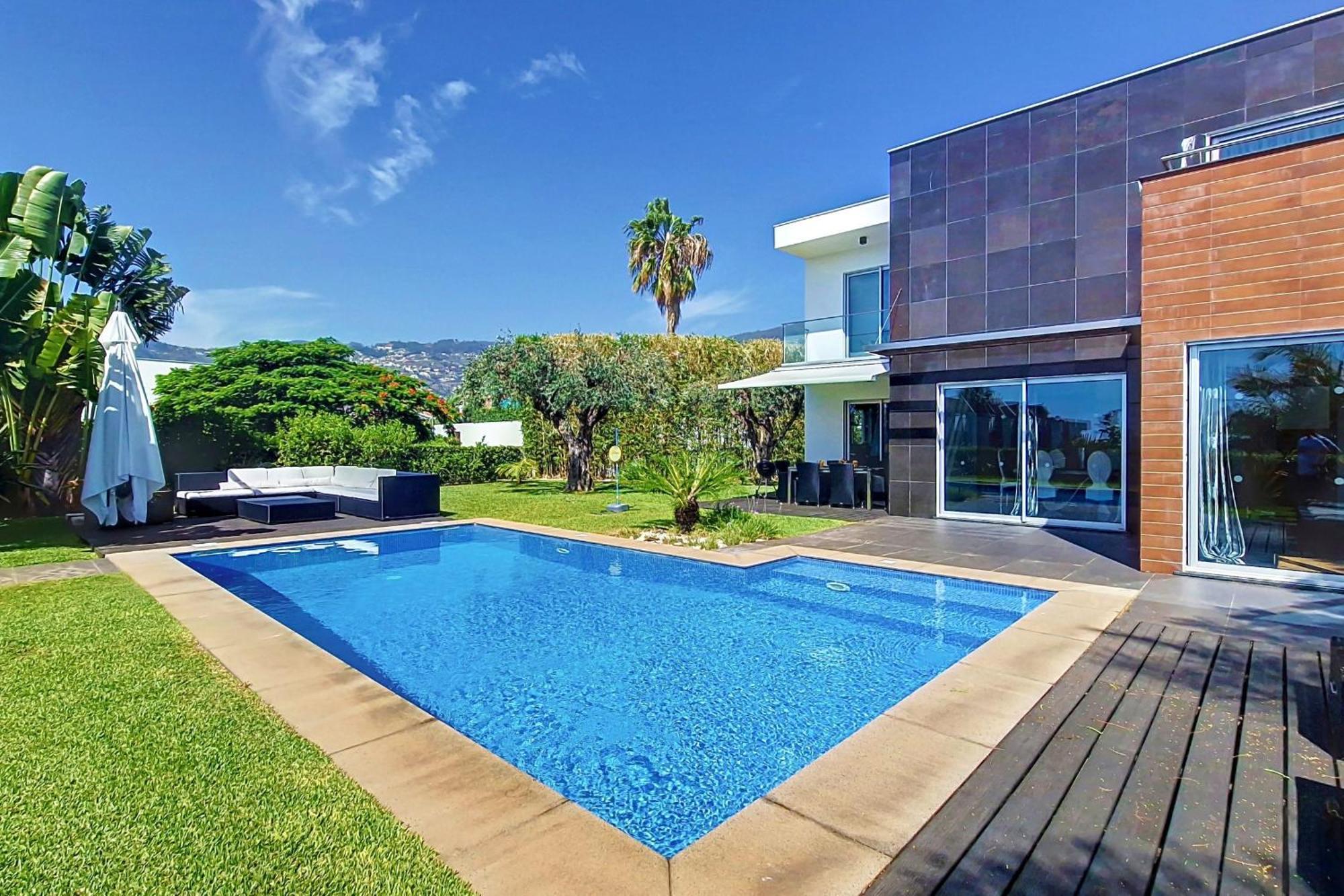 Villa Ravenala - By Lovelystay Funchal  Buitenkant foto