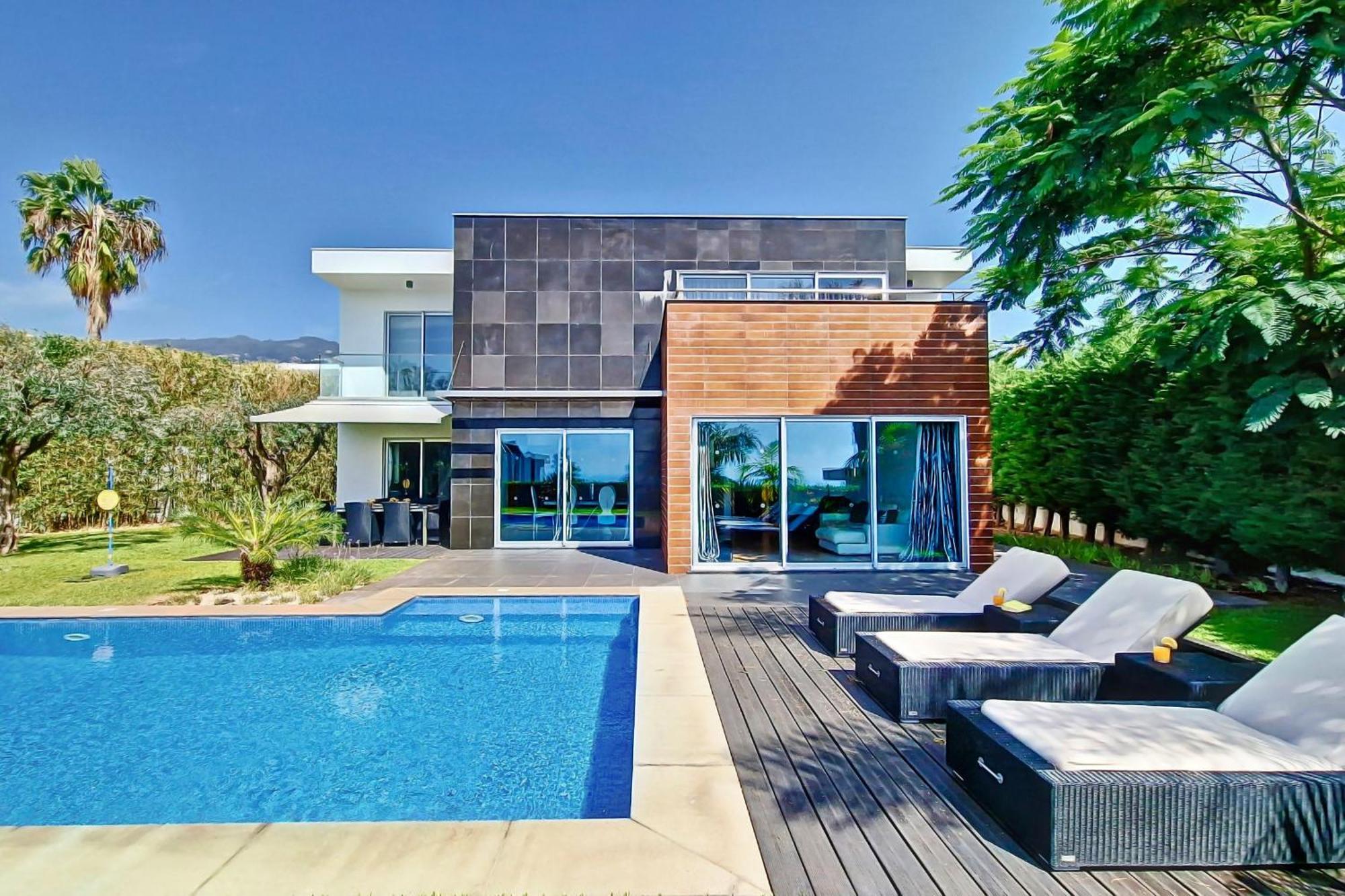 Villa Ravenala - By Lovelystay Funchal  Buitenkant foto