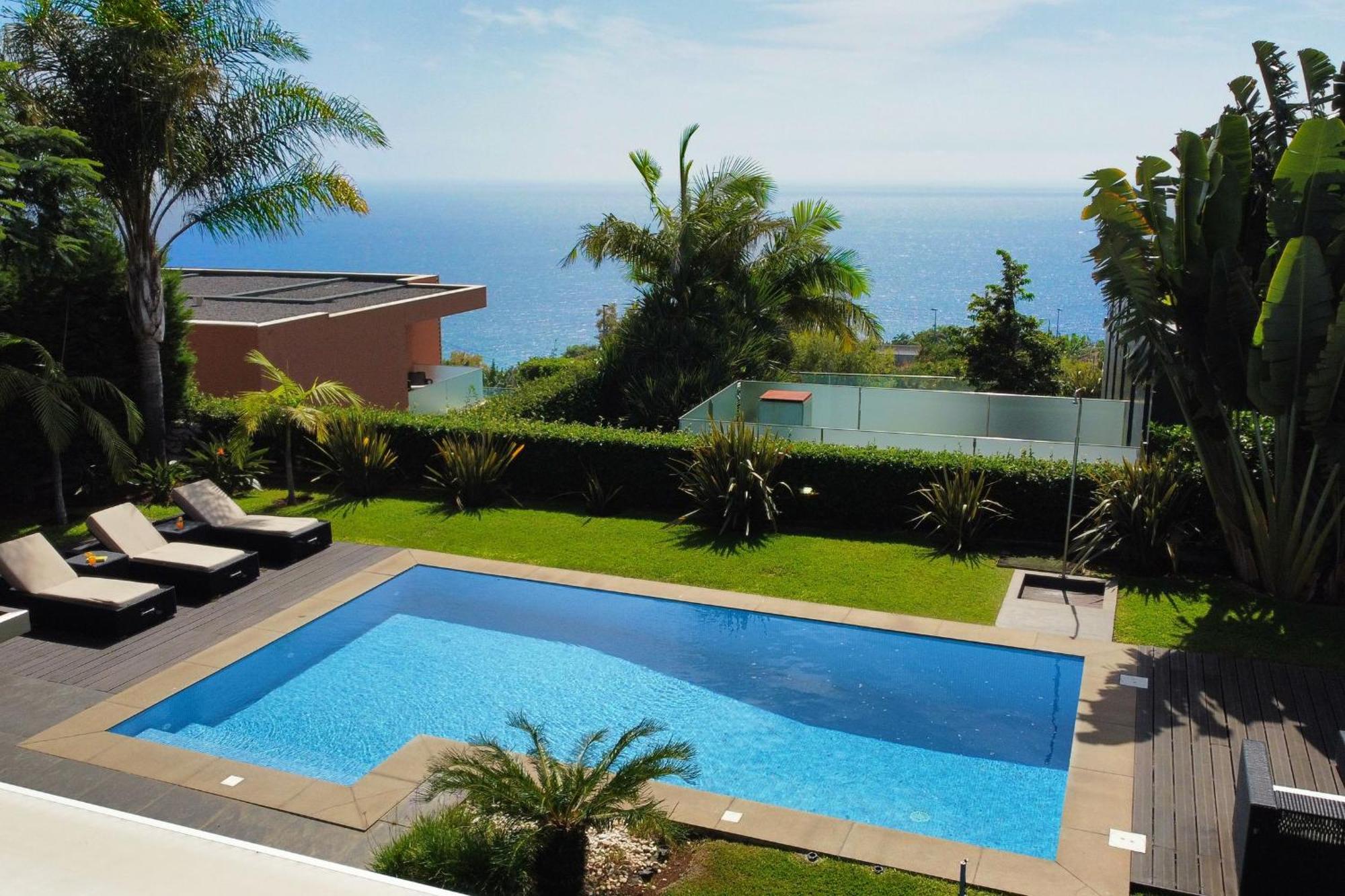 Villa Ravenala - By Lovelystay Funchal  Buitenkant foto
