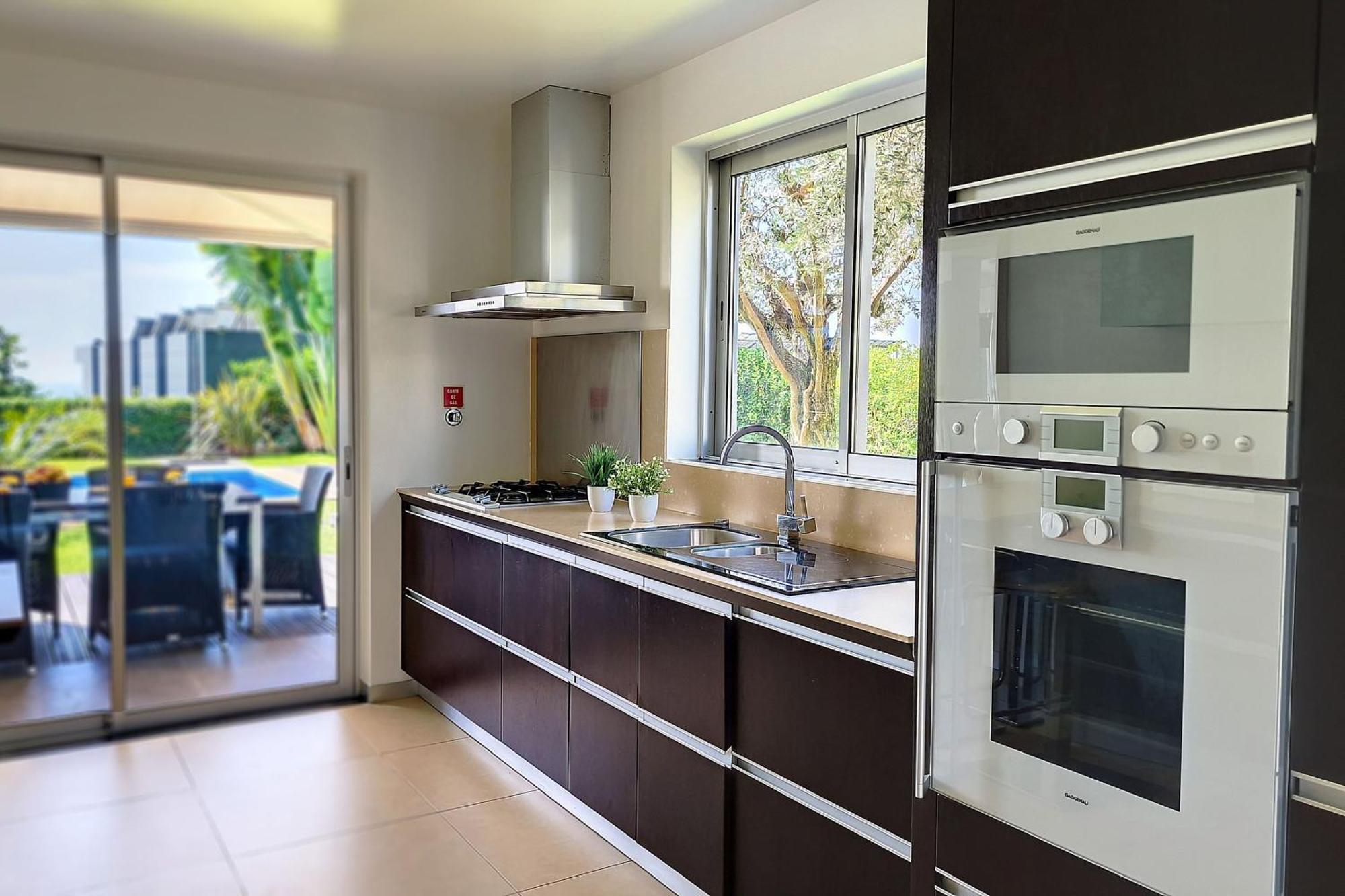 Villa Ravenala - By Lovelystay Funchal  Buitenkant foto